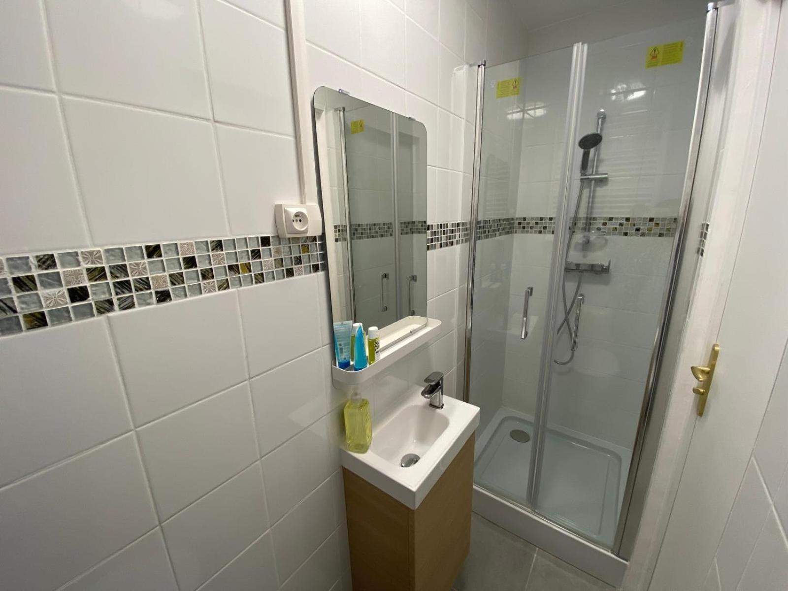 מלון Limay Chambre Tout Confort מראה חיצוני תמונה